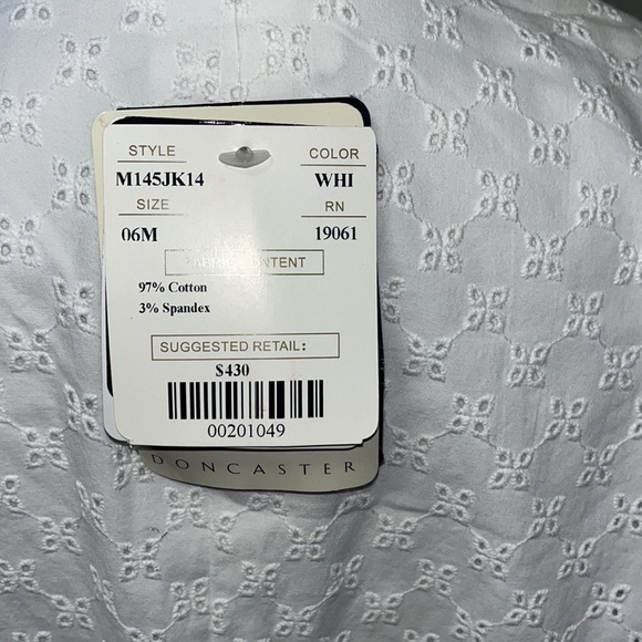 donCaster white eyelet fully lined jacket with zipper pockets at the sides, new - Picture 5 of 12